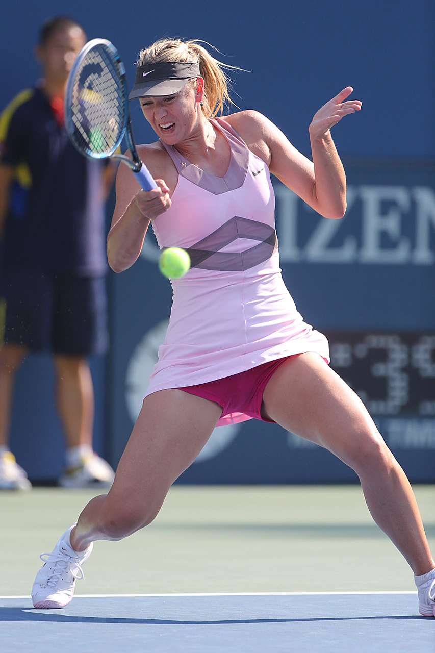 莎拉波娃在巴塞罗那比赛中惊险取胜，精彩发挥引发热议！的简单介绍